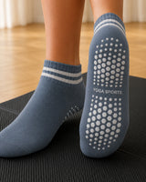 Chaussettes antidérapantes Floya, semelle à picots pour le Pilates, coloris gris