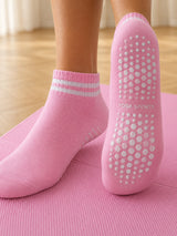 Chaussettes antidérapantes Floya, semelle à picots pour le Pilates, coloris rose
